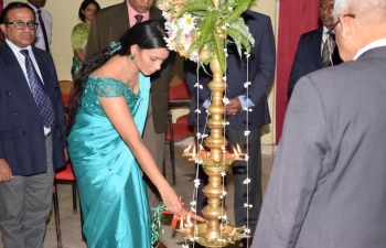 Lighting the oil lamp_2